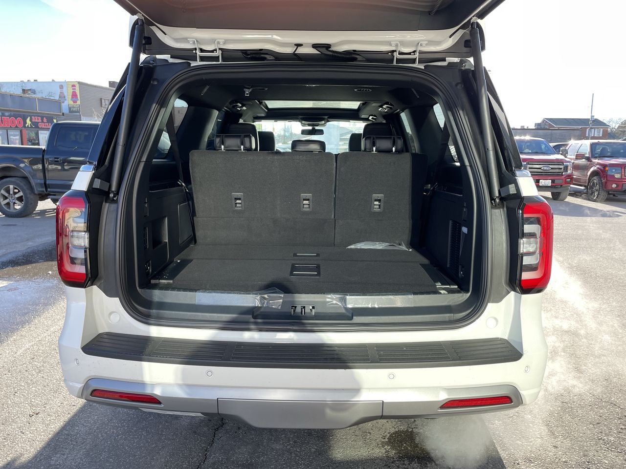 2024 Ford Expedition - 21651 Full Image 25