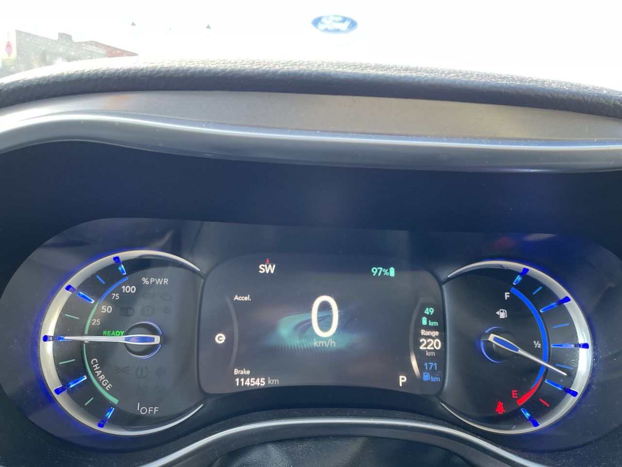 2018 Chrysler Pacifica Hybrid Limited - P21595 Mobile Image 14