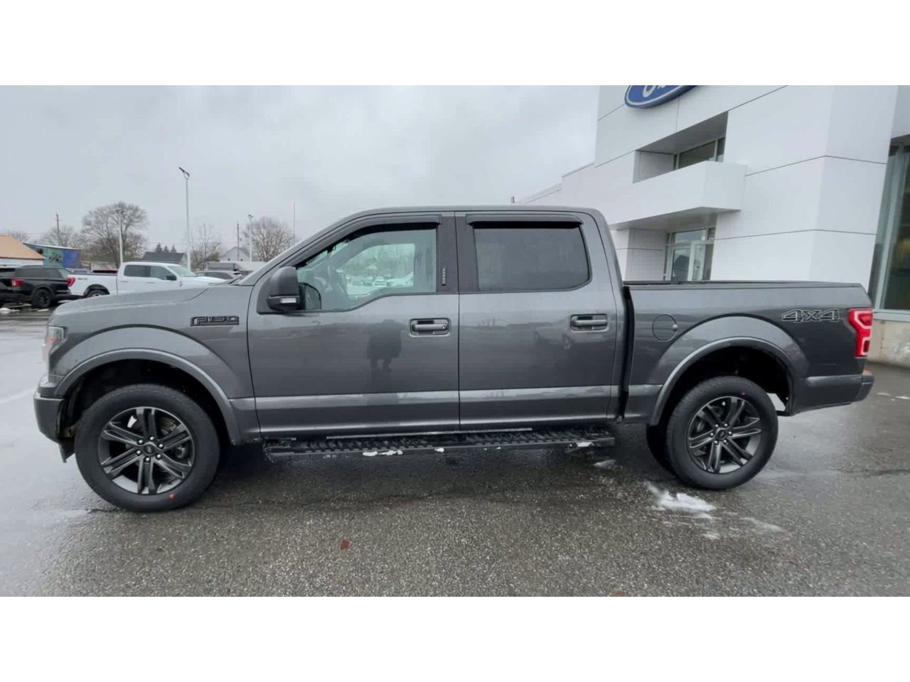 2020 Ford F-150 XLT - P21579A Mobile Image 4