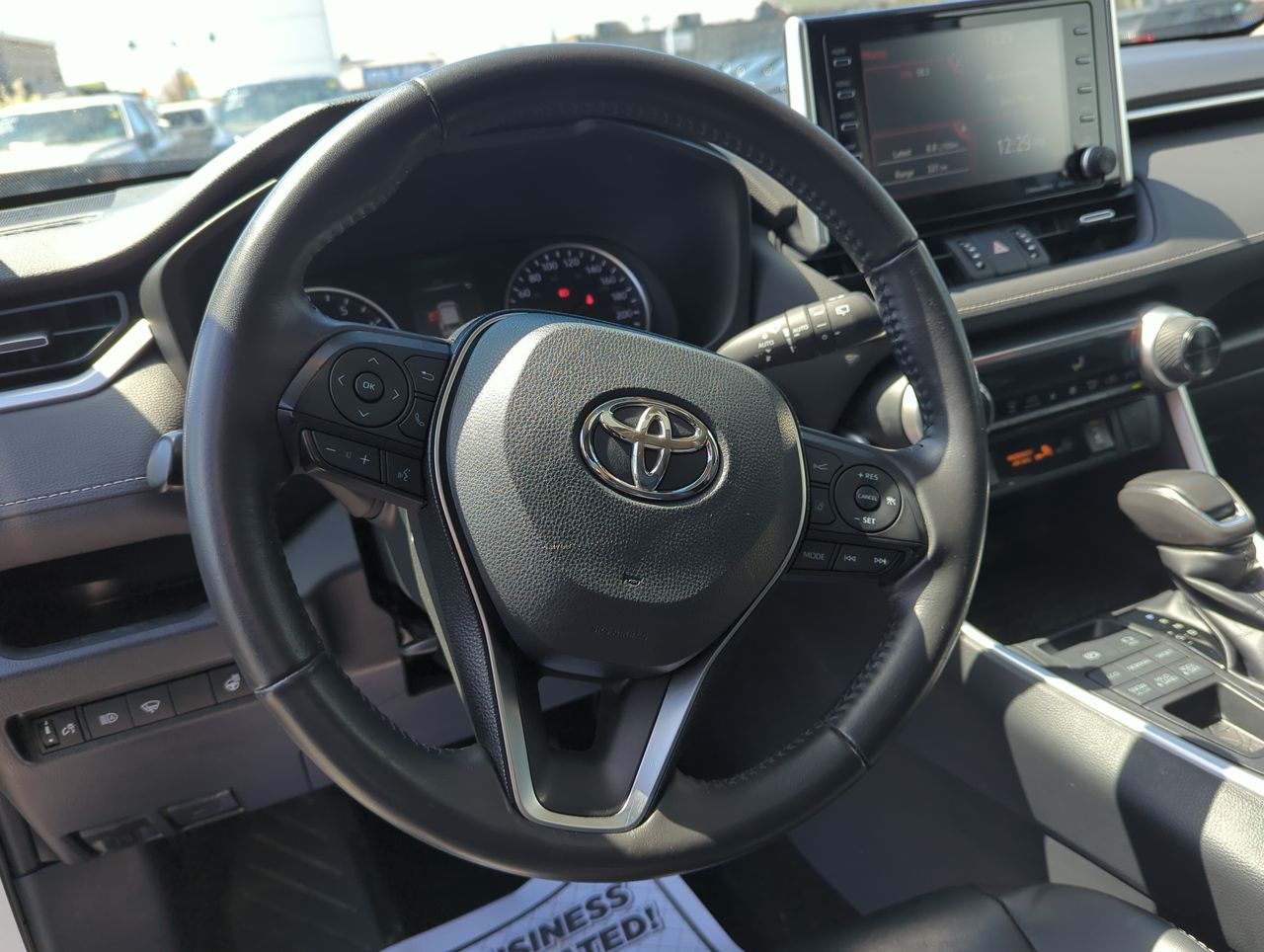 2019 Toyota RAV4 - 21342C Full Image 14