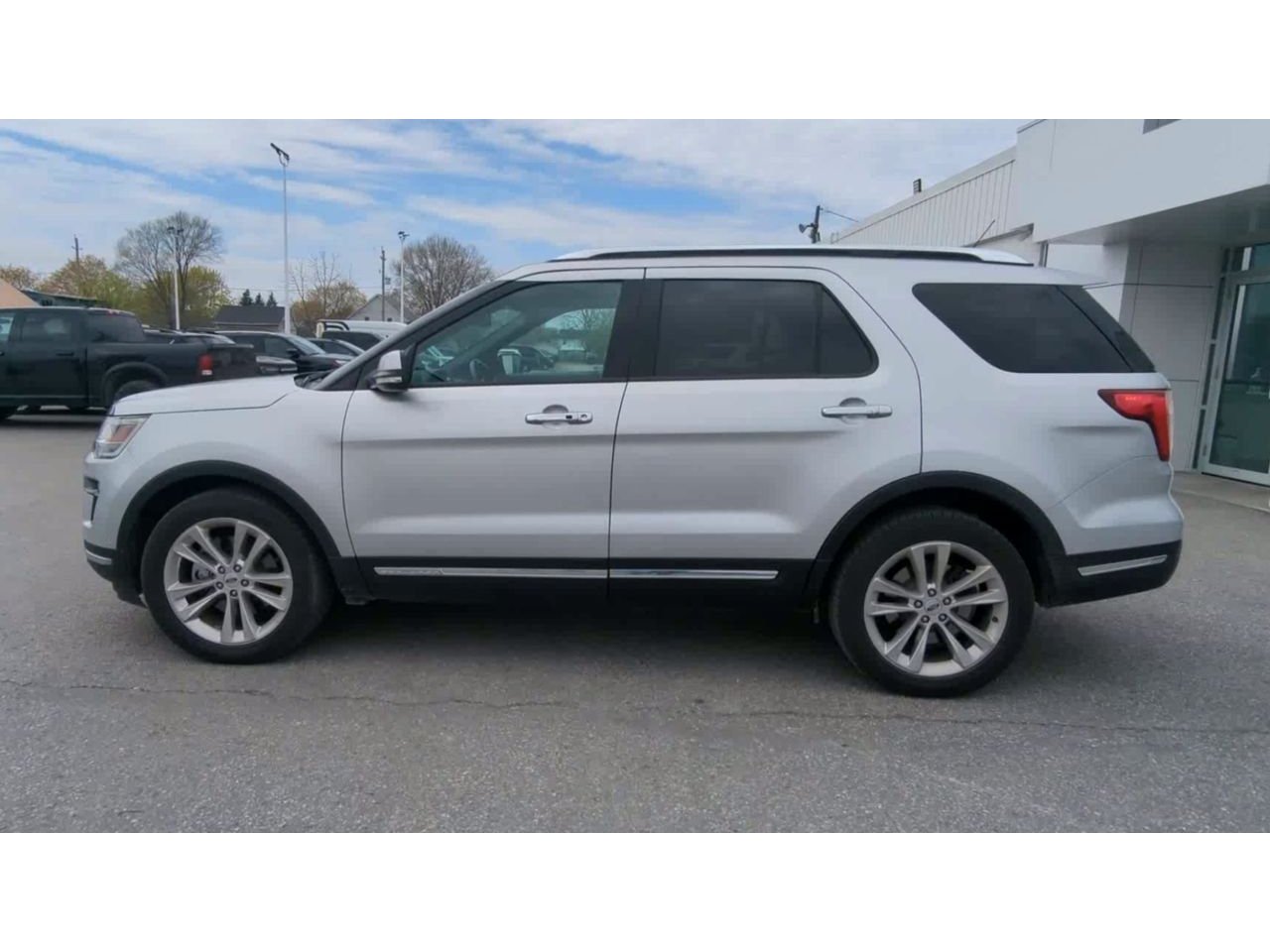 2019 Ford Explorer Limited - 21631A Mobile Image 4