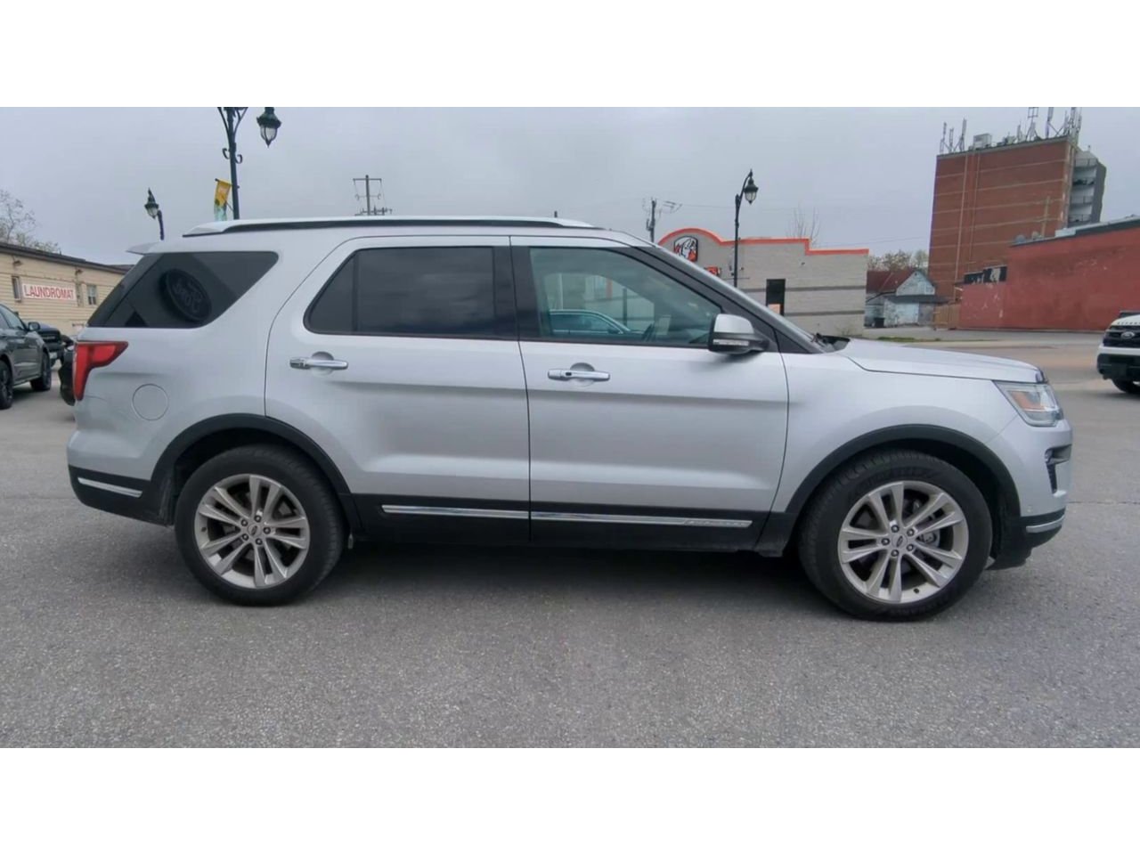 2019 Ford Explorer Limited - 21631A Mobile Image 8