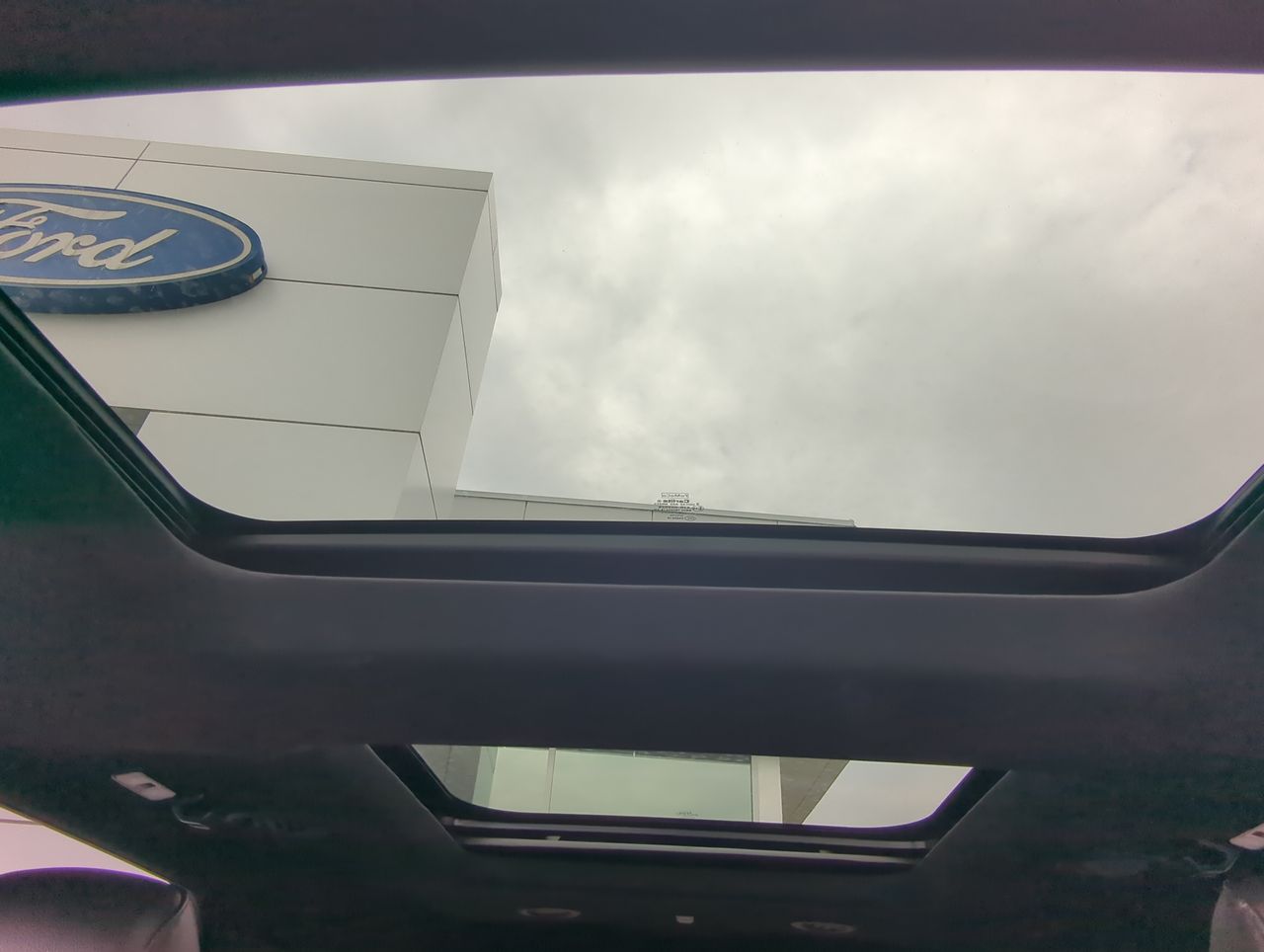 2019 Ford Explorer - 21631A Full Image 22
