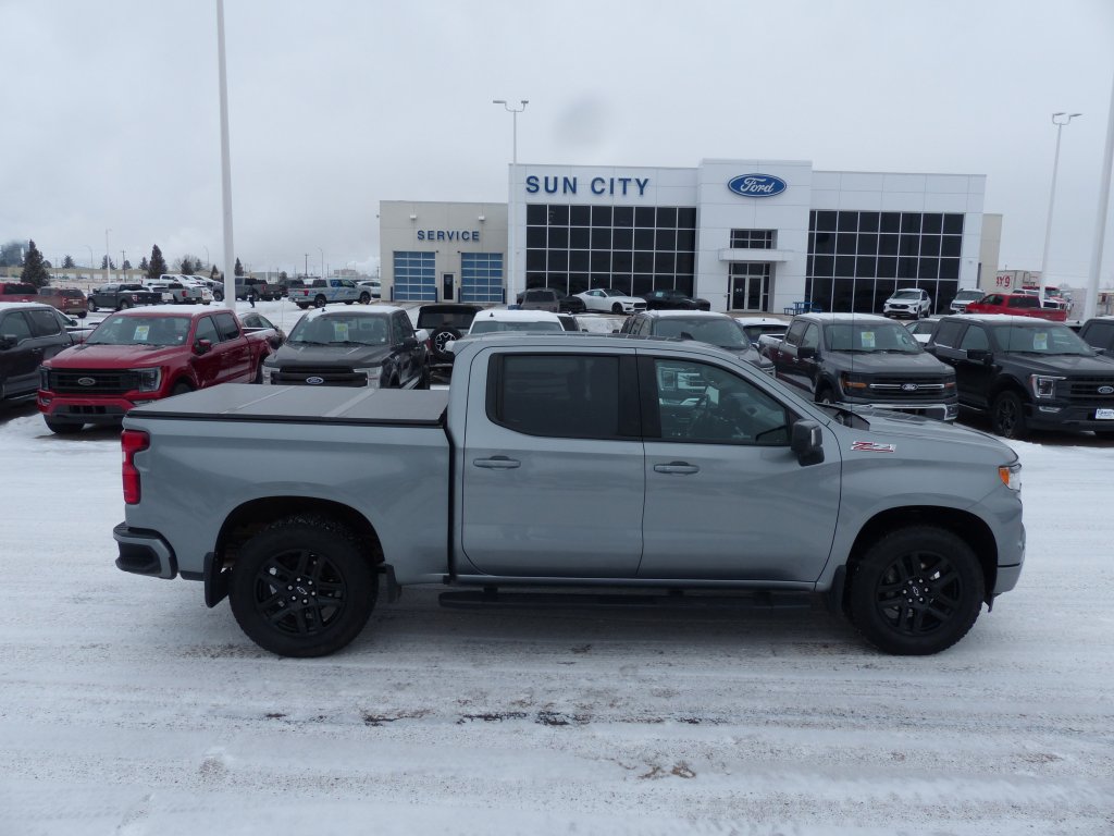 2023 Chevrolet Silverado 1500 RST Crew Cab 4WD