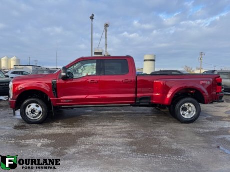 2025 Ford Super Duty F-350 DRW Platinum 