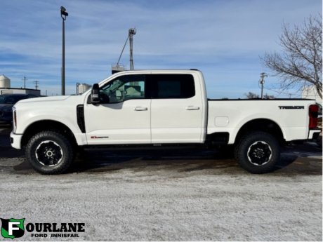 2025 Ford Super Duty F-350 SRW Lariat Tremor Black Appearance 