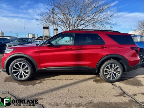 2025 Ford Explorer ST-Line 
