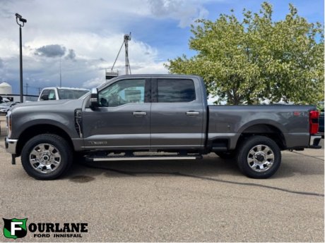 2025 Ford Super Duty F-350 SRW Lariat Chrome Package 