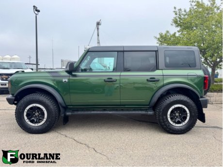2023 Ford Bronco Big Bend Sasquatch Package` 