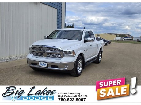 2017 Ram 1500 Laramie Crew Cab-Heated Leather Seats-Remote Start 