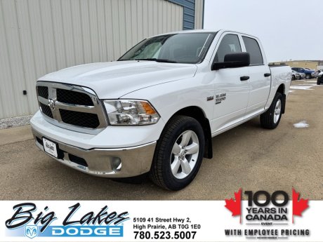 2024 Ram 1500 Classic Tradesman Crew Cab-Hemi V8-Trailer Hitch-20 Rims-Chrome Pack 