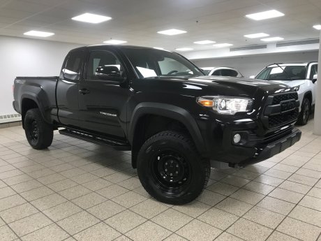 2023 Toyota Tacoma BASE 