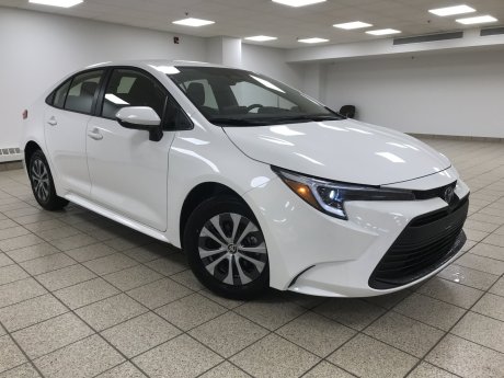 2025 Toyota Corolla HYBRID LE 