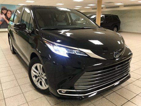 2025 Toyota Sienna LIMITED 