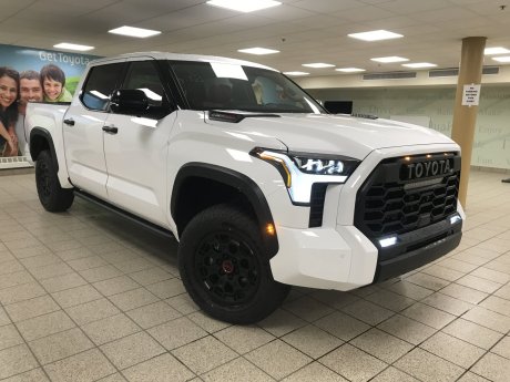 2025 Toyota Tundra LIMITED HYBRID 