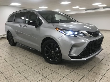 2023 Toyota Sienna Hybrid XSE 