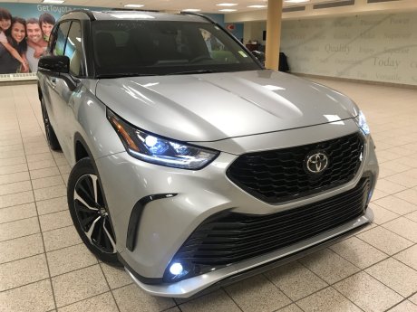 2025 Toyota Highlander XSE 