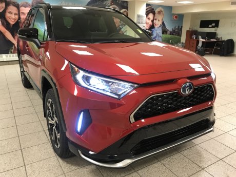 2025 Toyota RAV4 Plug-In Hybrid XSE 