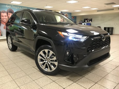 2025 Toyota RAV4 XLE 