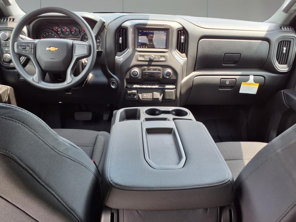 2025 Chevrolet Silverado 1500 Custom photo 12