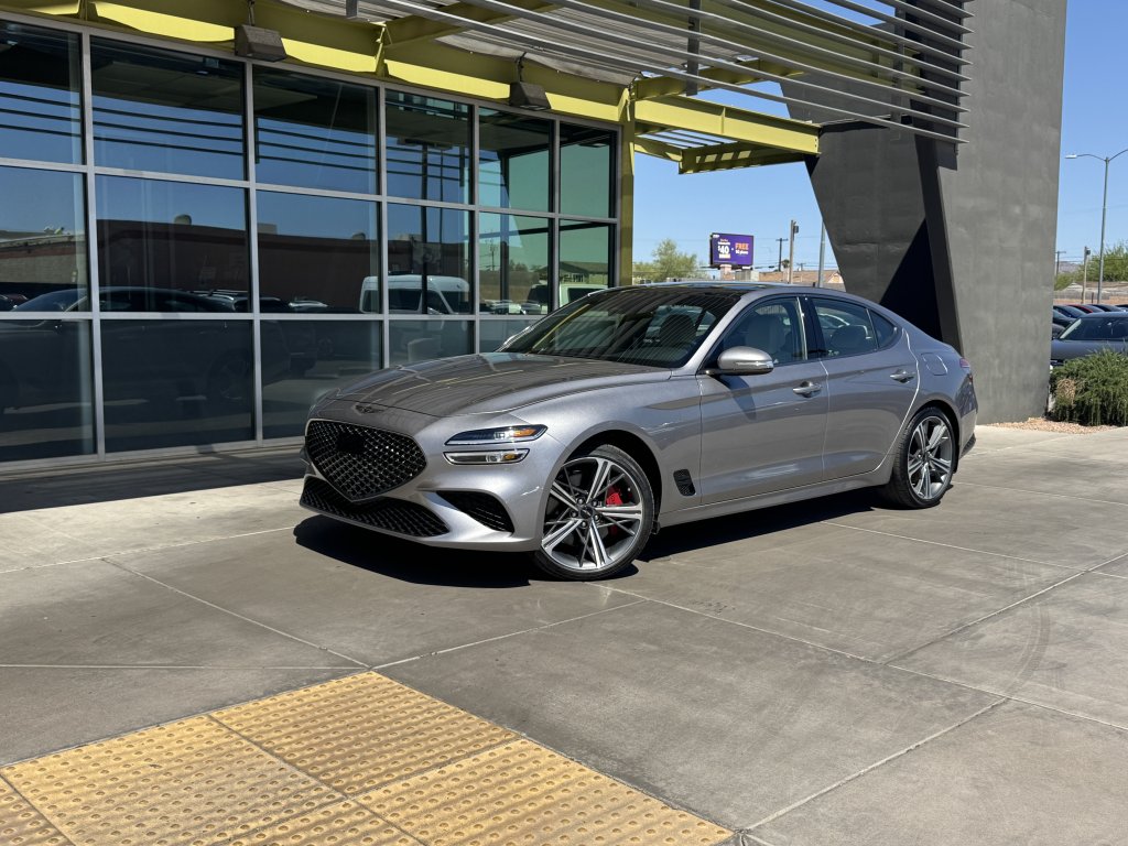 2025 GENESIS G70
