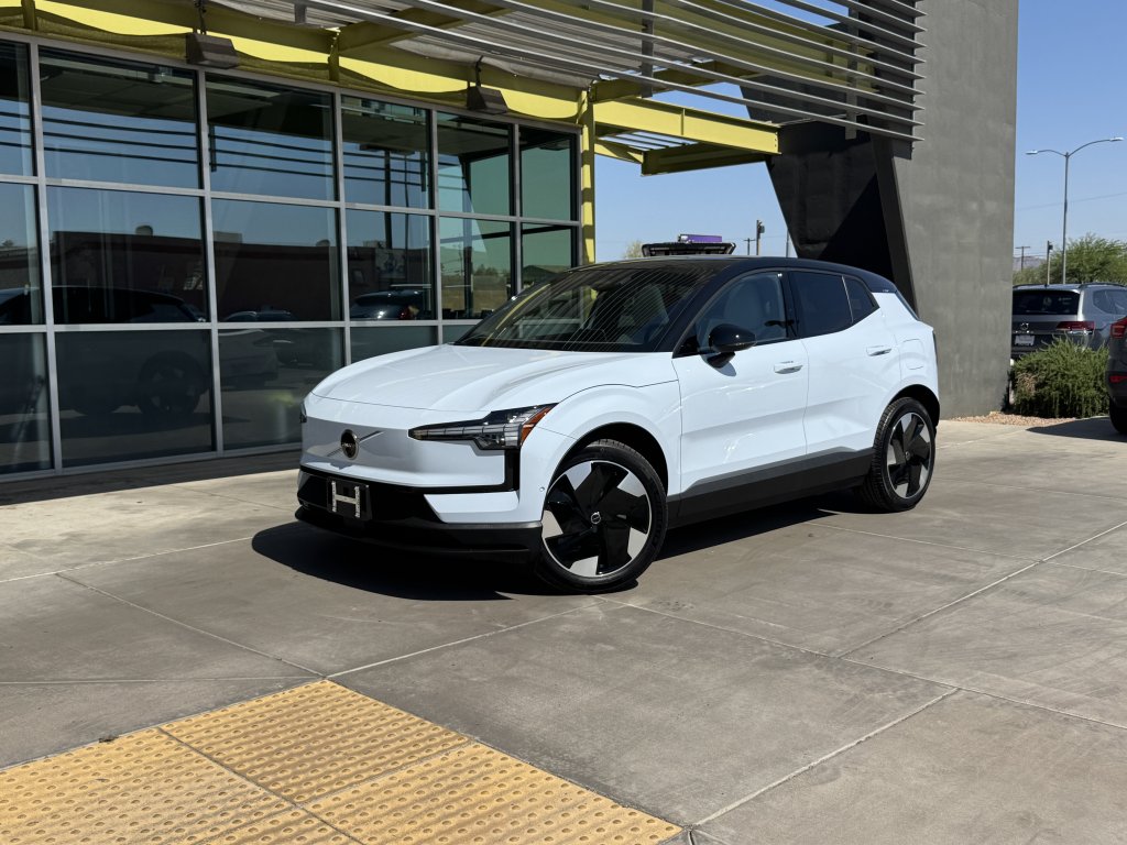 2025 Volvo EX30