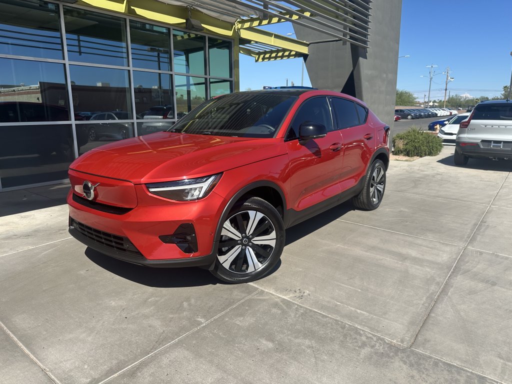 2023 Volvo C40