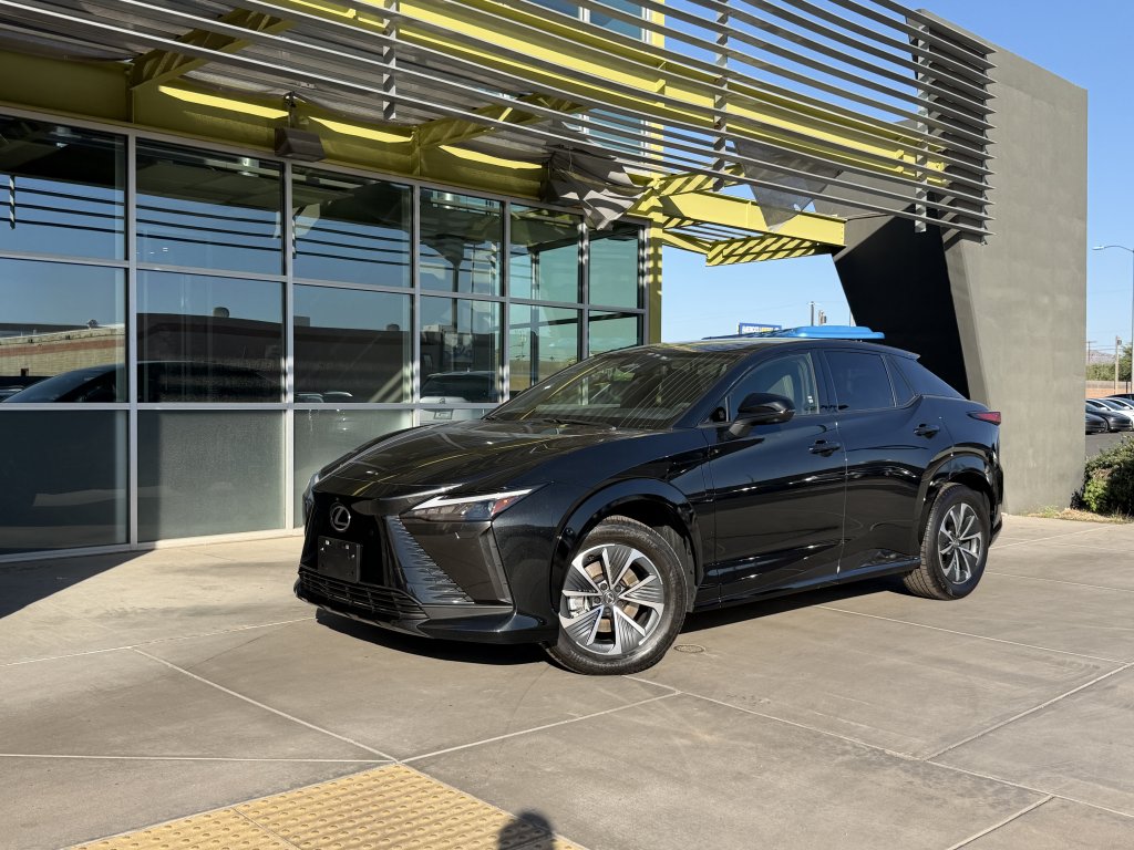 2023 Lexus RZ