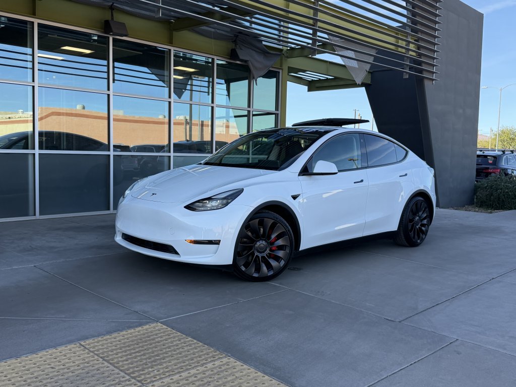 2023 Tesla Model Y Performance Dual Motor All-Wheel Drive's photo