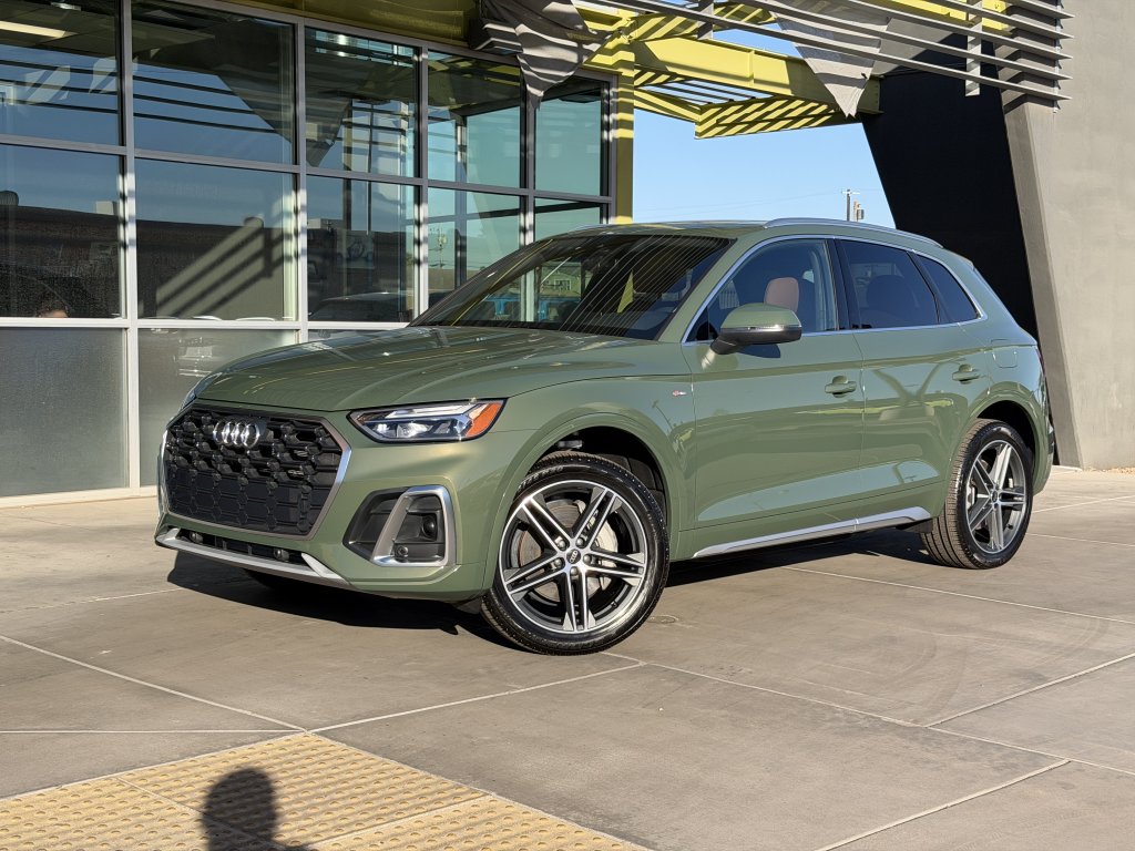 2024 Audi Q5 55 e Premium's photo