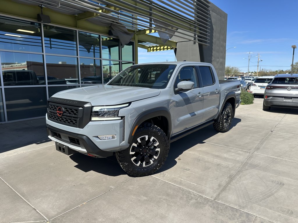 2024 Nissan Frontier PRO-4X Crew Cab 4X4's photo