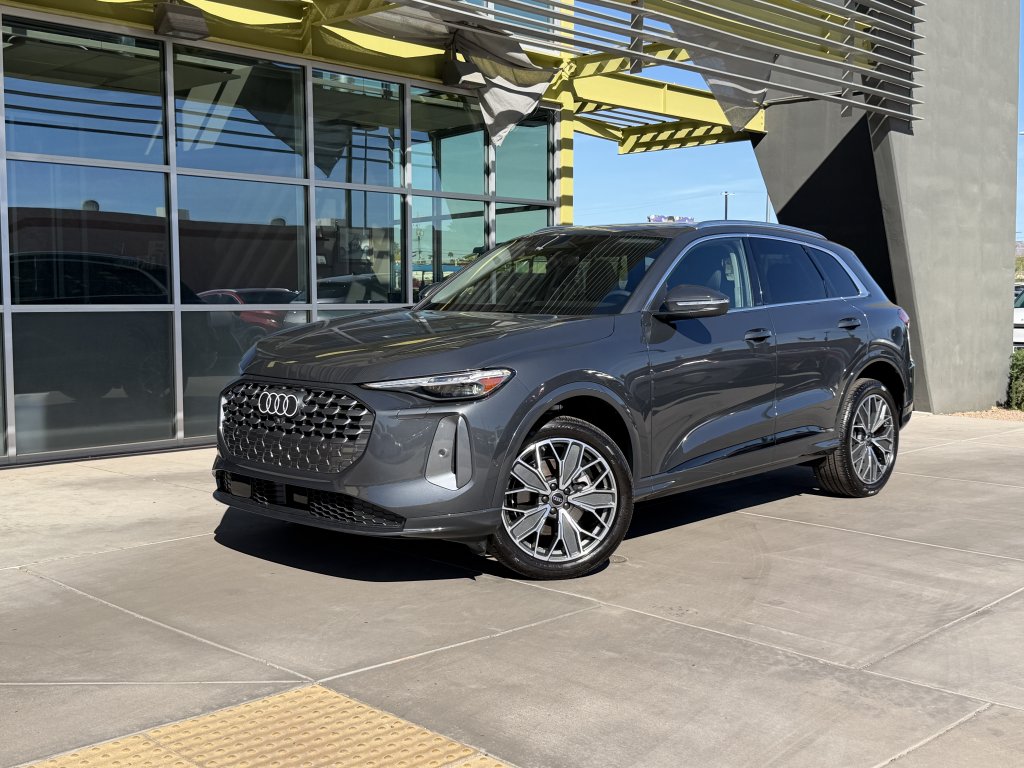2025 Audi Q5 40 Premium Plus's photo