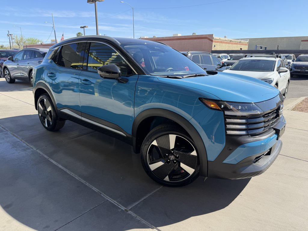 View vehicle photo 6