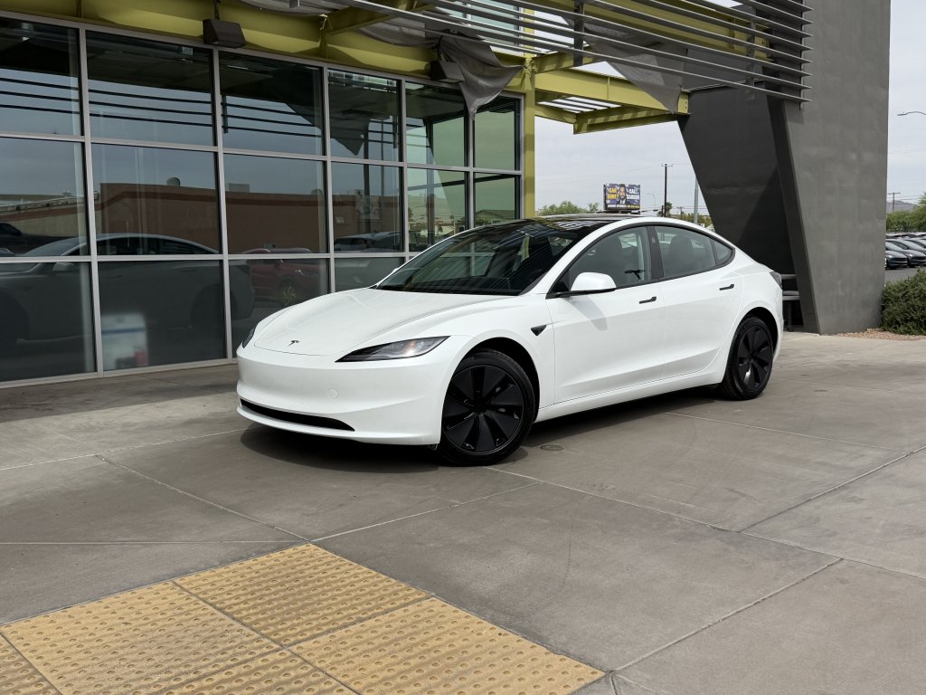 2025 Tesla Model 3 Long Range's photo