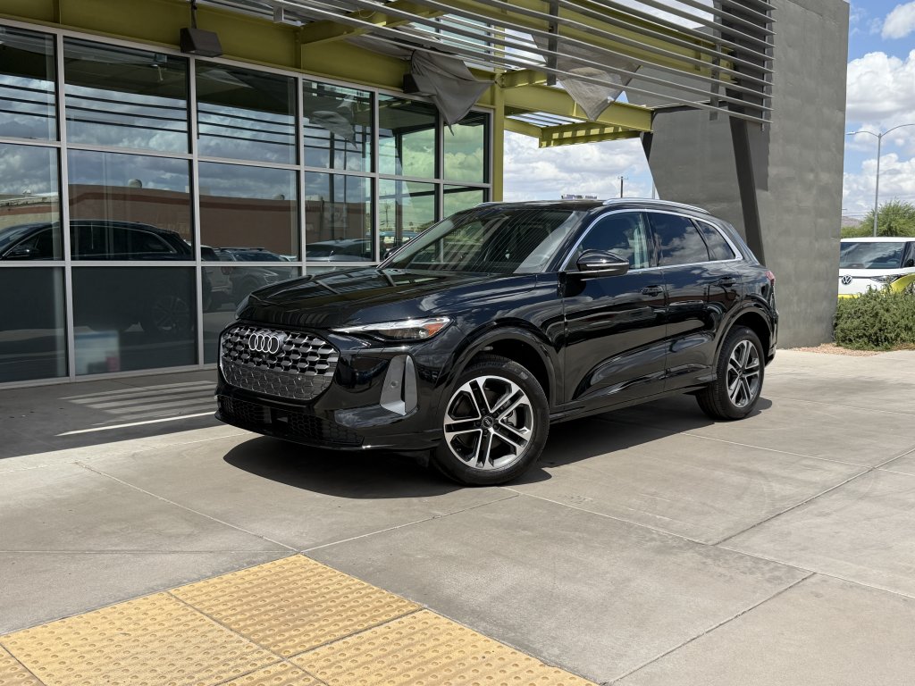 2025 Audi Q5 40 Premium's photo