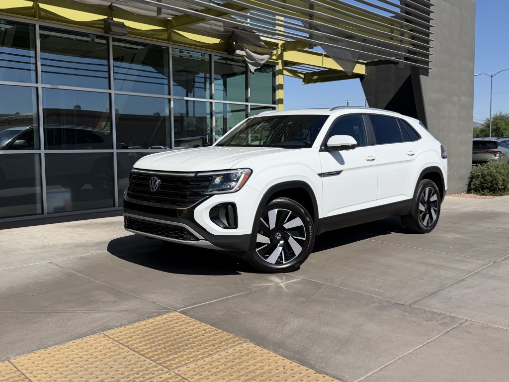 2024 Volkswagen Atlas Cross Sport 2.0T SE w/Tech's photo