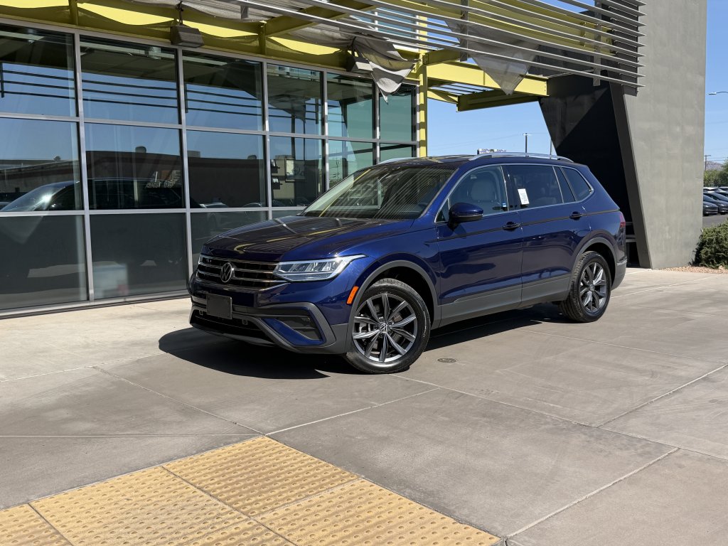 2022 Volkswagen Tiguan 2.0T SE's photo