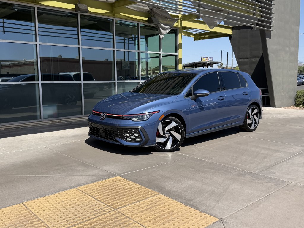 2025 Volkswagen Golf GTI 2.0T S 4-door DSG's photo