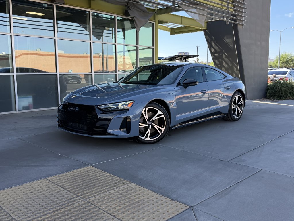 2022 Audi e-tron GT Premium Plus quattro's photo