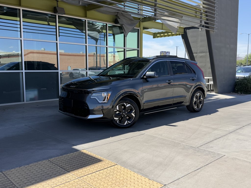2025 Kia Niro Wind EV's photo