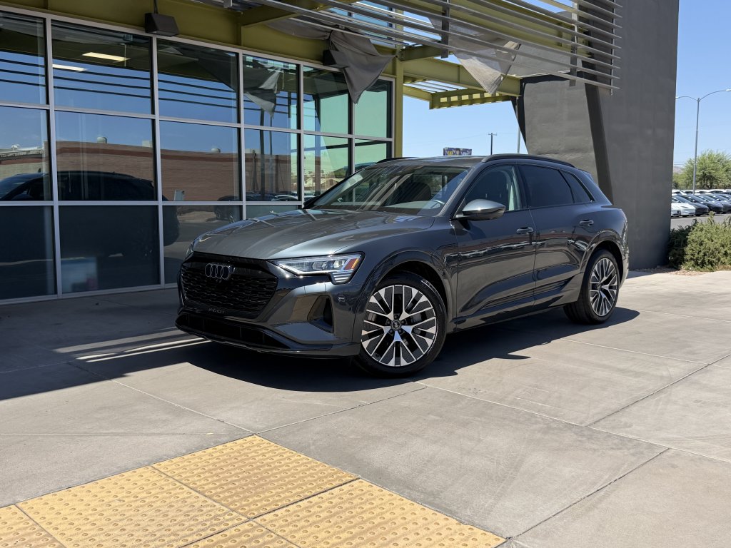 2024 Audi Q8 e-tron 55 114 kWh Premium Plus quattro's photo