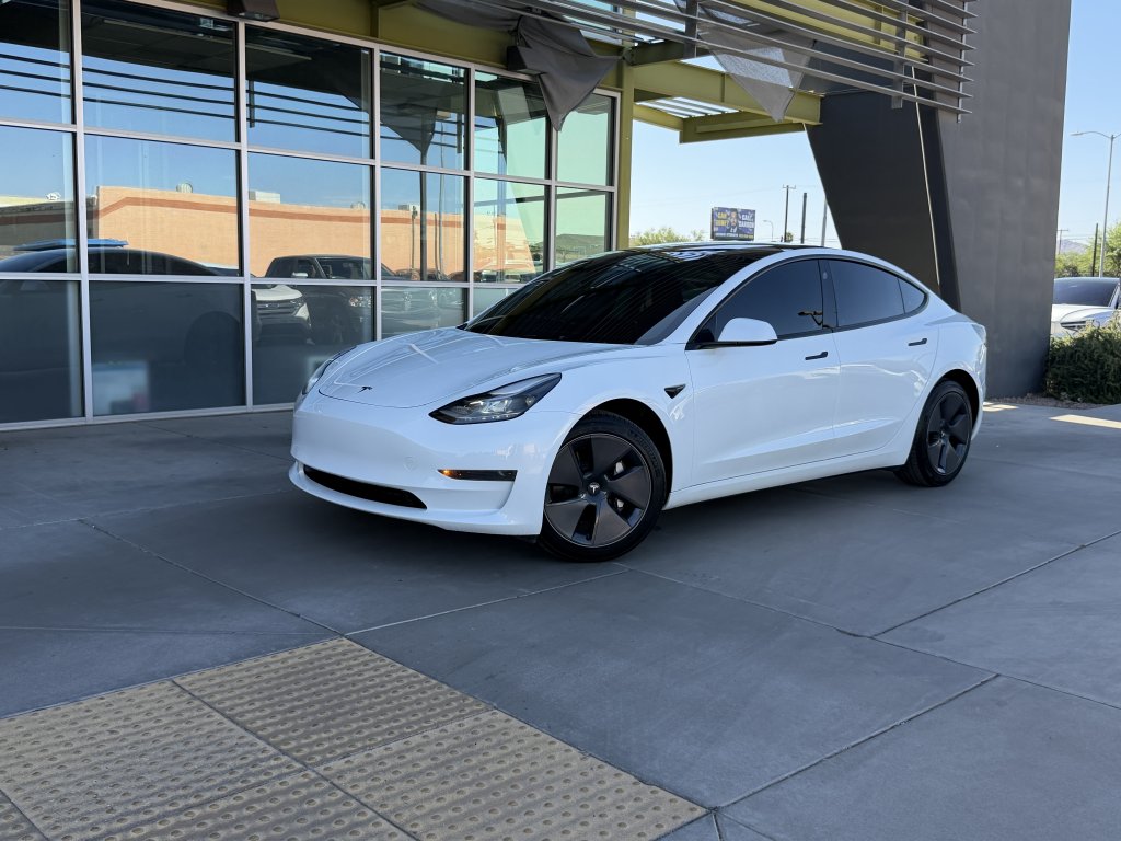 2023 Tesla Model 3 -'s photo