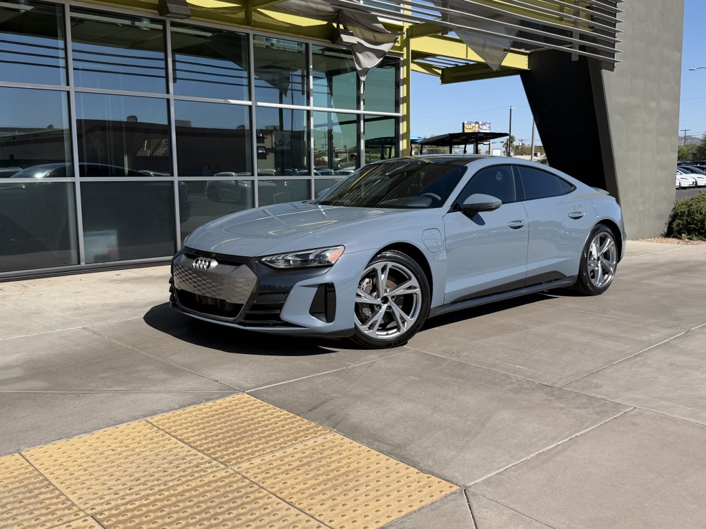 2022 Audi e-tron GT Premium Plus quattro's photo