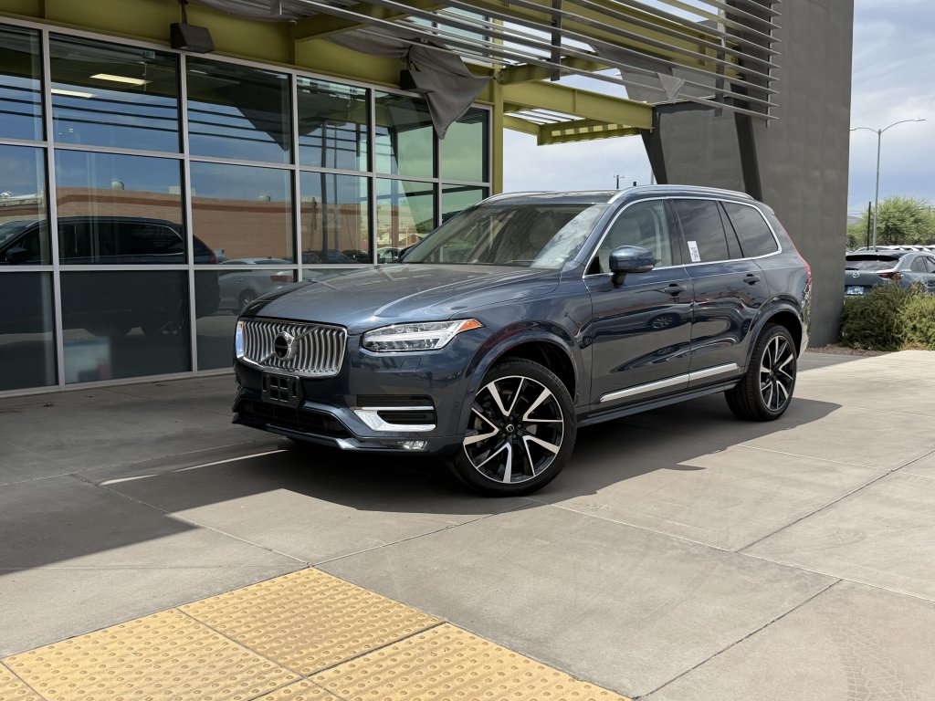 2024 Volvo XC90 B6 Ultimate 6-Seater Bright theme 4WD's photo