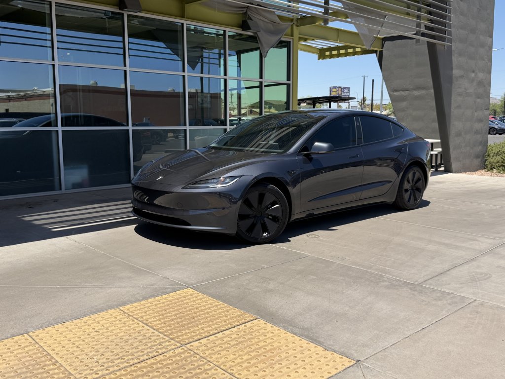 2024 Tesla Model 3 -'s photo