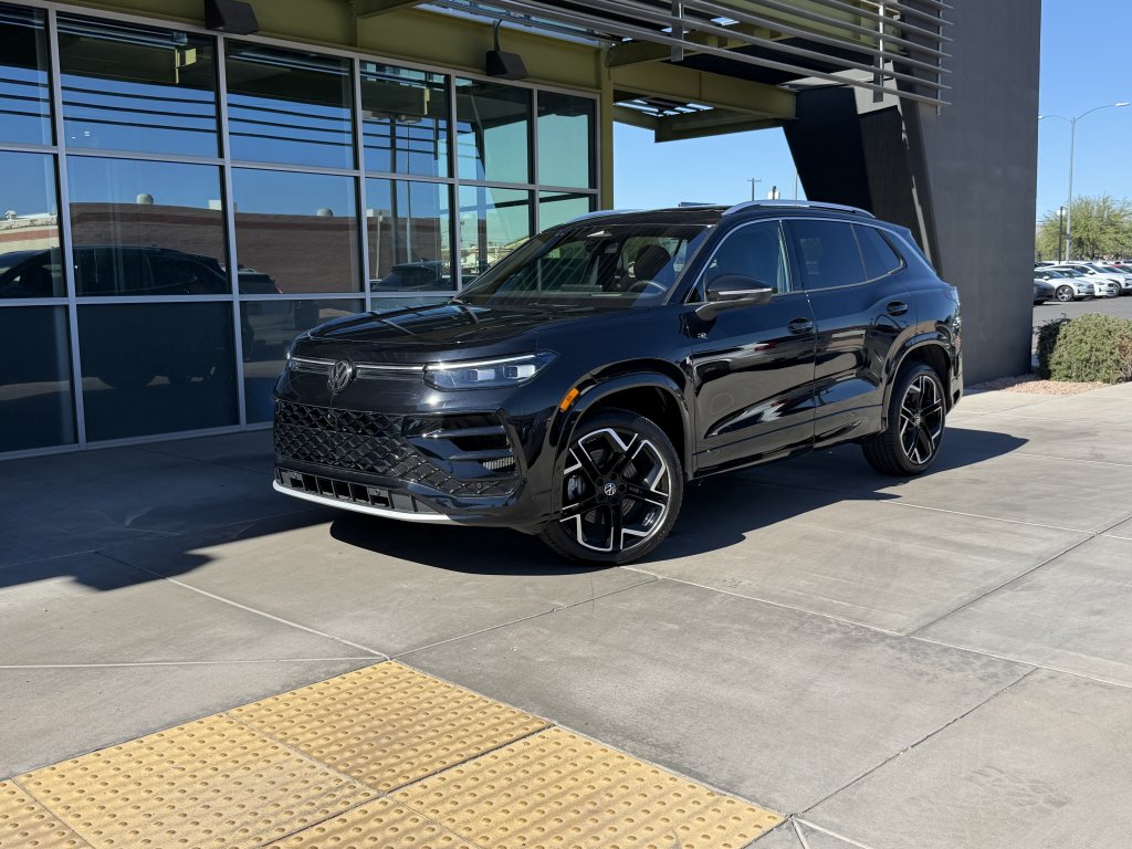 2026 Volkswagen Tiguan SEL R-Line Turbo 4Motion