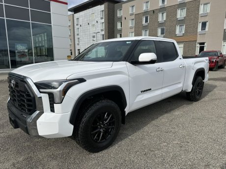 2025 Toyota Tundra 4X4 SR5 