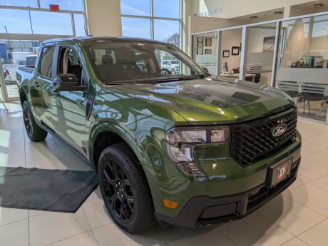2025 Ford Maverick XLT AWD w/ Luxury Package - HYBRID! 