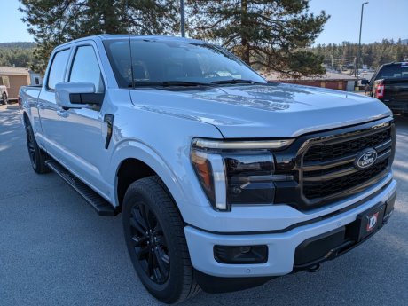 2025 Ford F-150 Lariat Supercrew 4x4 w/ Black Appearance Package! + GET 0% UP TO 72 MONTHS! 