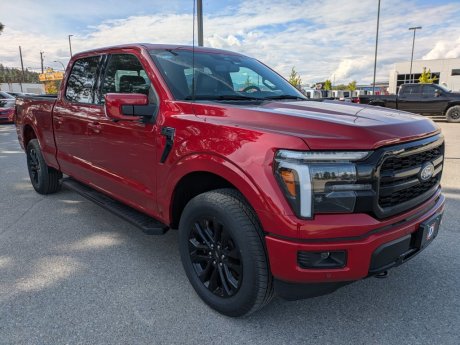 2025 Ford F-150 Lariat Supercrew 4x4 w/ Black Appearance Package! + GET 0% UP TO 72 MONTHS! 